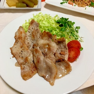 タレで食べる豚ロース焼肉♪たっぷり縮みキャベツ添♡